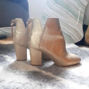 ALDO(Sz 7) - Sparkly Gold Booties